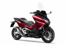 HONDA FORZA 750