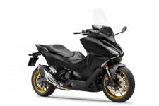 HONDA FORZA 750